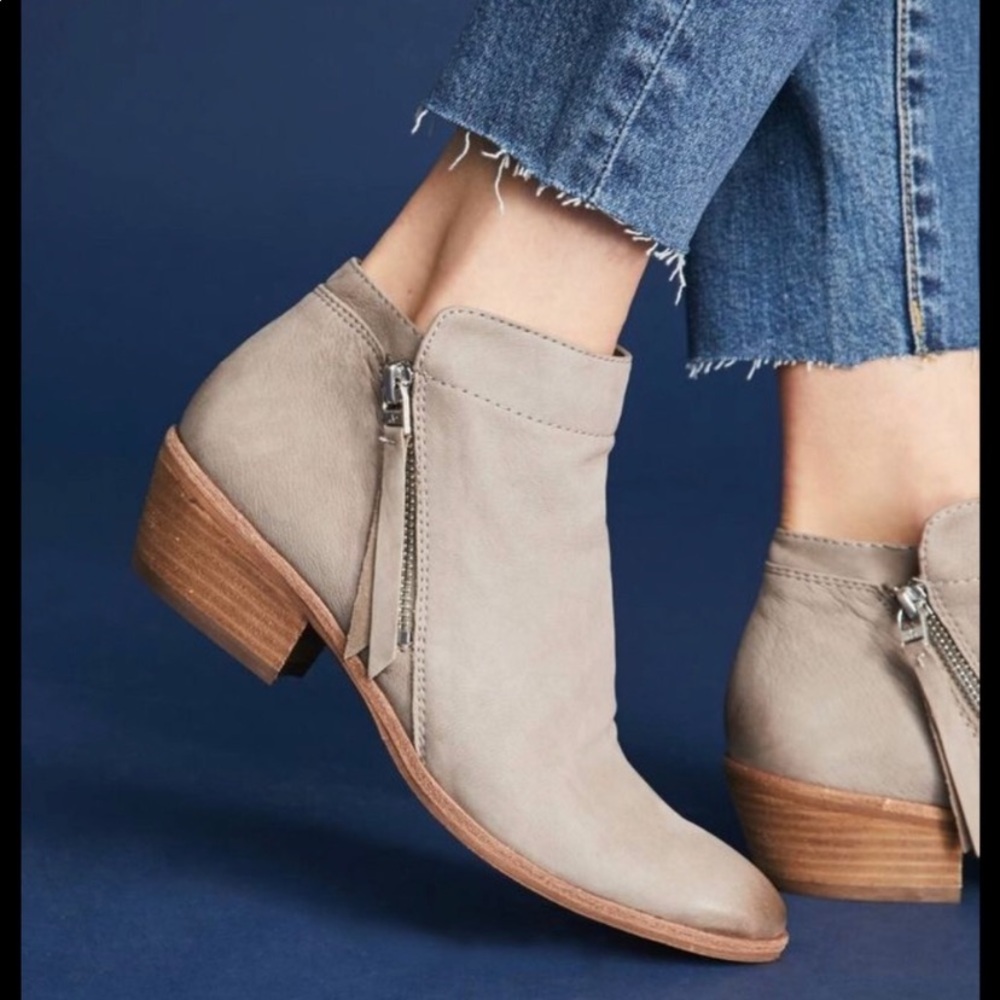 Nwot Sam Edelman Packer side zip taupe boots 9
